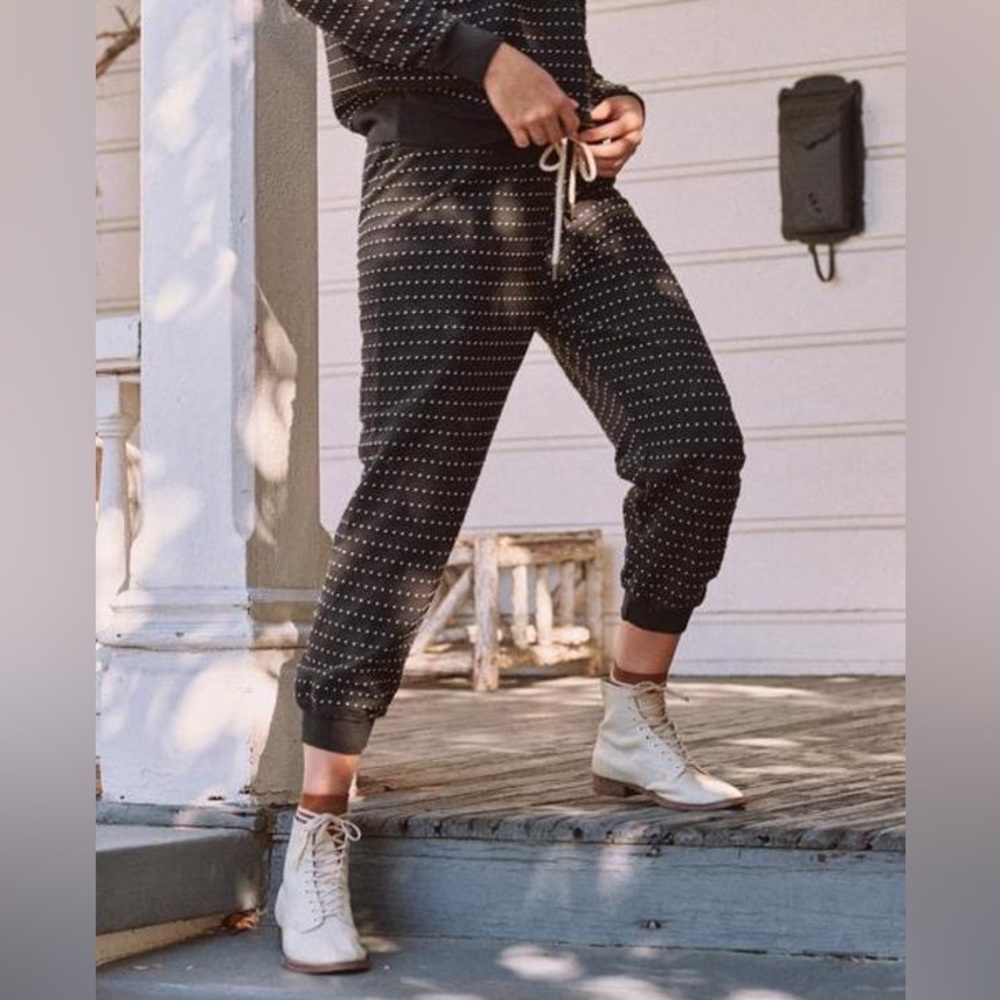THE GREAT. Swiss dot cropped sweatpants 2